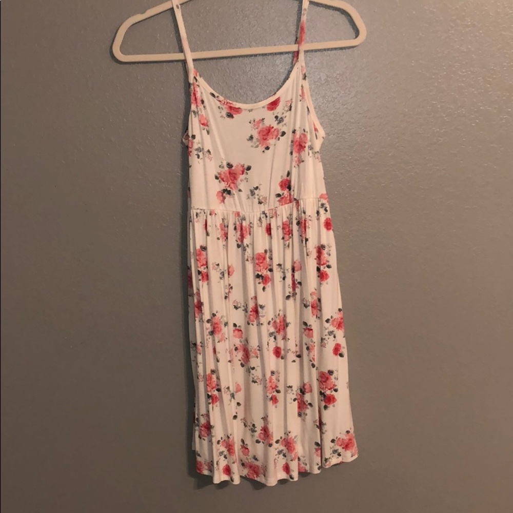flower dress. cut out on back.